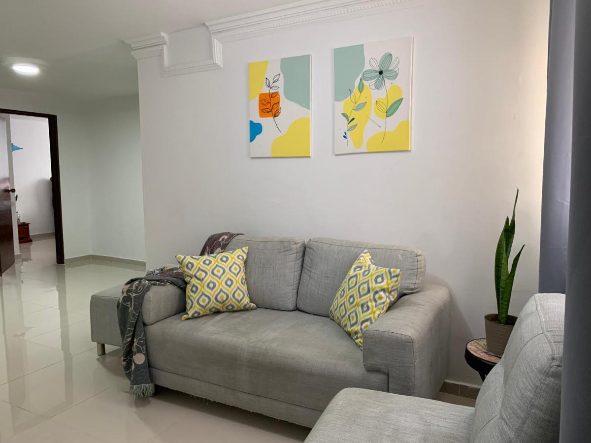 Homestay En Compartido Al Frente Del Cc Unico